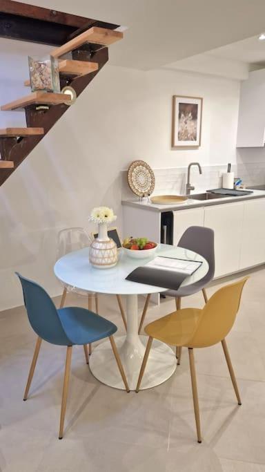T3 Duplex Cosy & Calme Au Port - Parking & Tram *