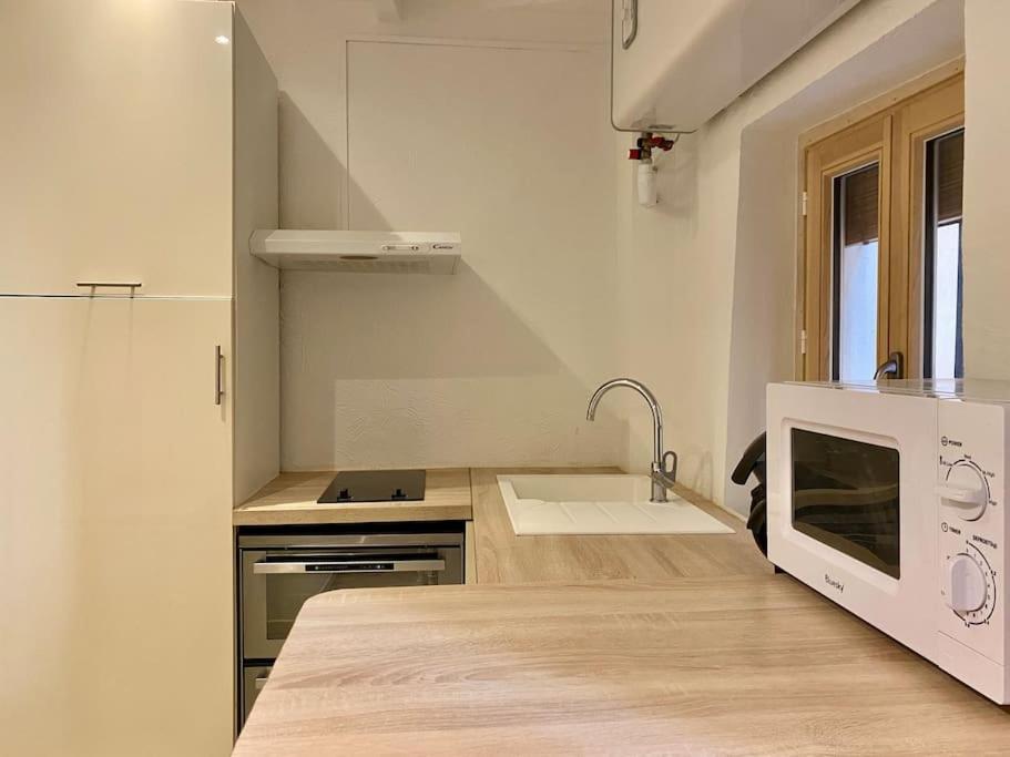Vieux-nice 2 Pieces En Duplex Apartamento