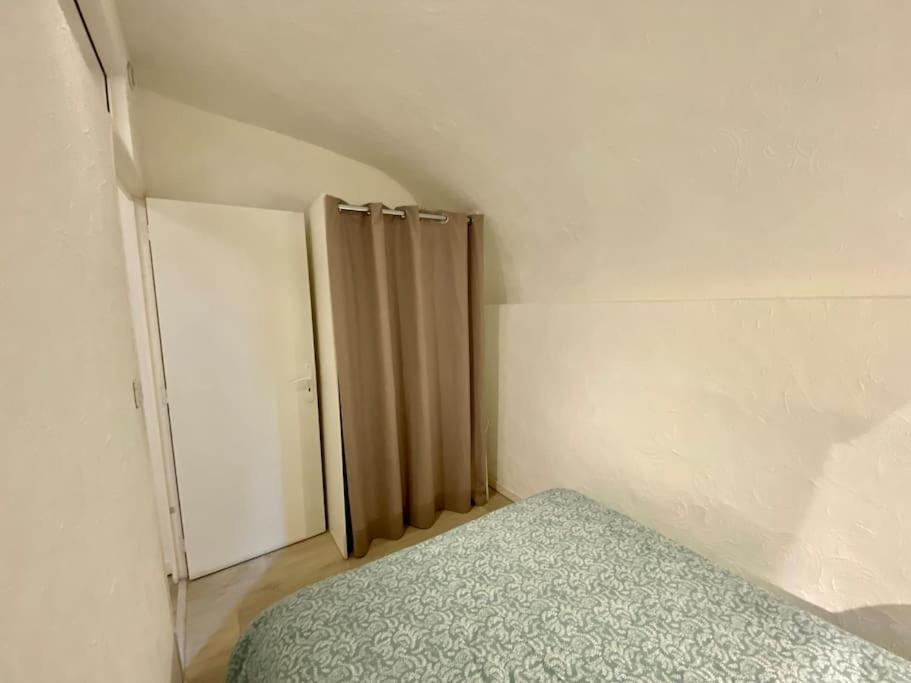 Petit Duplex, Vieux Nice, Proche A La Mer