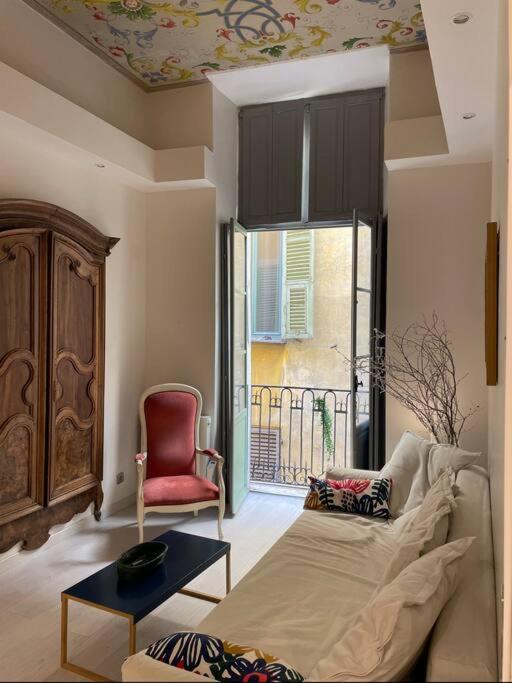 Luxury In The Heart Of Old Town Nice. Apartamento Nice