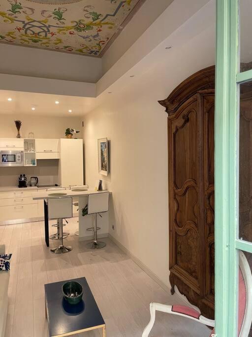 Luxury In The Heart Of Old Town Nice. Nice