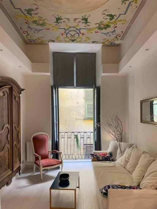 Luxury In The Heart Of Old Town Nice. Apartment *