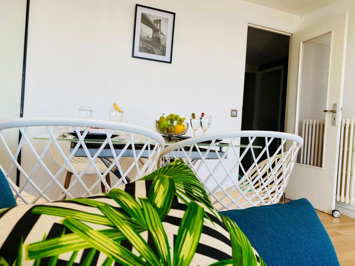 Panoramic Sea View - Air-conditioning - Balcony - Tramway - 2 Bedrooms - Wifi - Fully Equipped Kitchen Apartment Nice