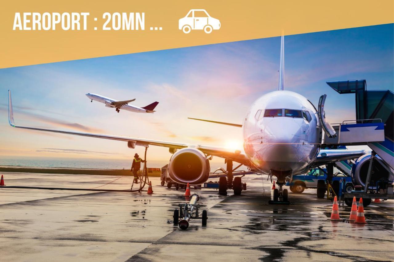 Cozy Et Moderne Dans A Apartment *