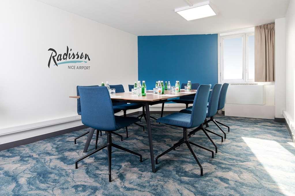 Radisson Airport *