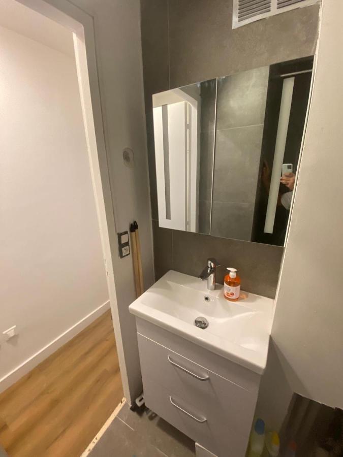 Apartment Cozy And Pleasant Studio - Parc Imperial