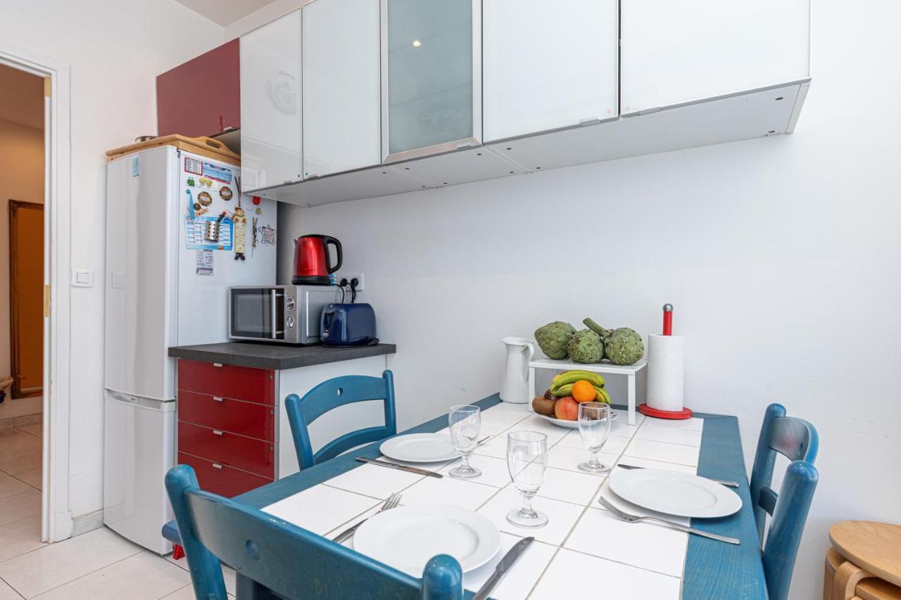 The Place To Be In Apartment *