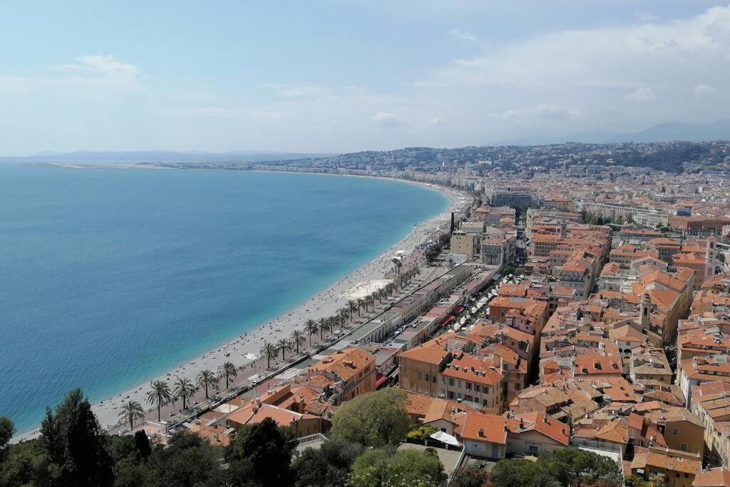 Apartment Private In Shared In The Center Of *