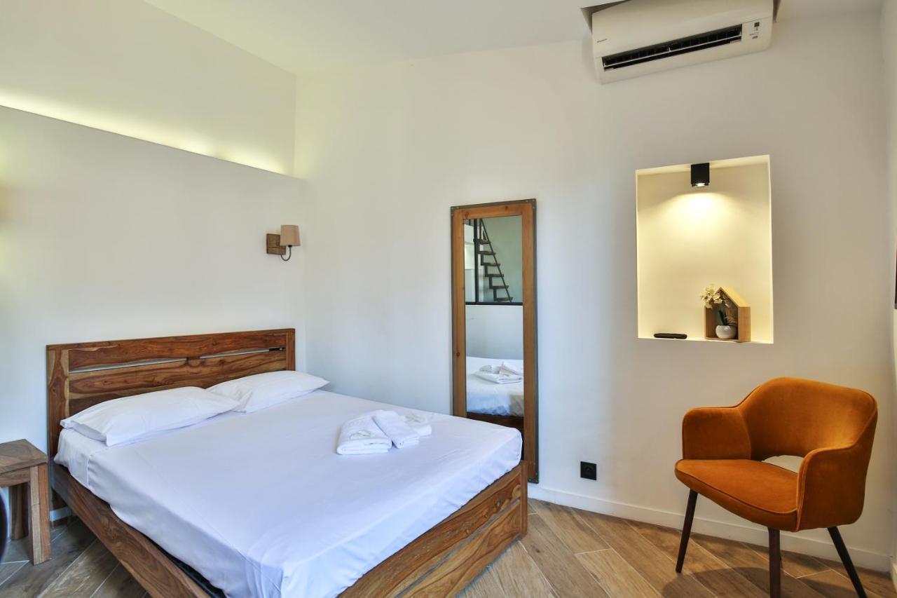 Magnifique 3 Pieces Mezzanine, Vieux / Wifi Apartment *