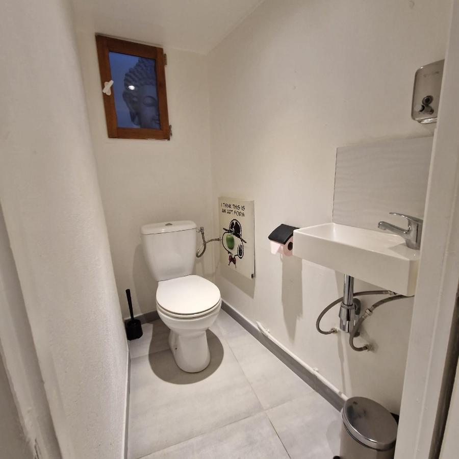 Vieille-ville De 2 Pieces Proche Nice