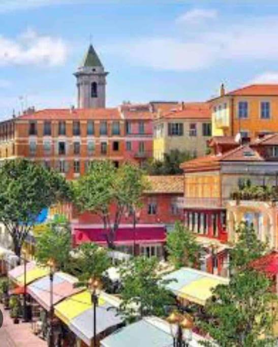Merveilleuse Petite Maison En Plein Coeur De Nice, A Proximite De La Et Des Plages