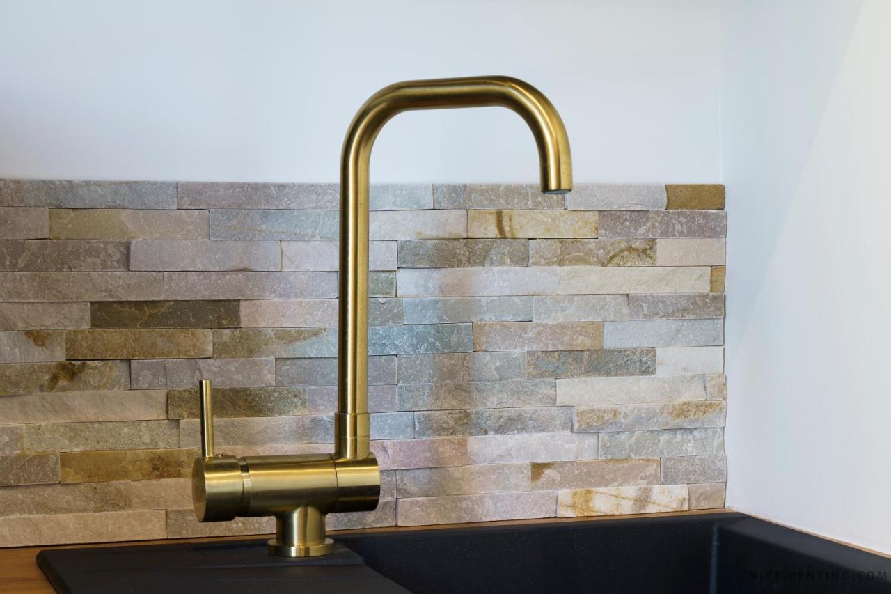 Renting - Maeterlinck - Idyllic Luxury Retreat In Cap De Sea View Apartment