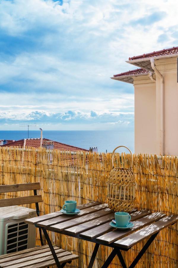 Renting - Maeterlinck - Idyllic Luxury Retreat In Cap De Sea View Apartment