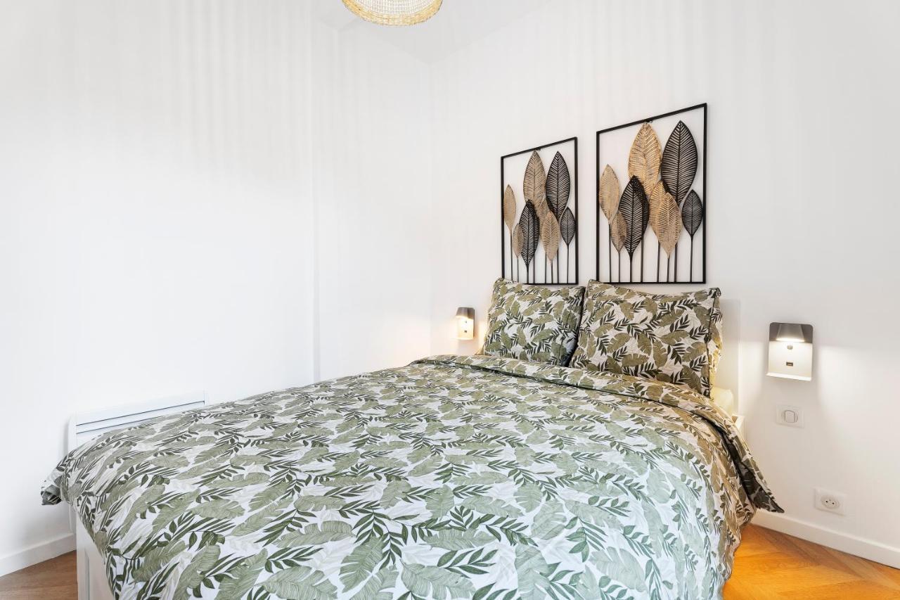 Renting - Maeterlinck - Idyllic Luxury Retreat In Cap De Sea View Apartment