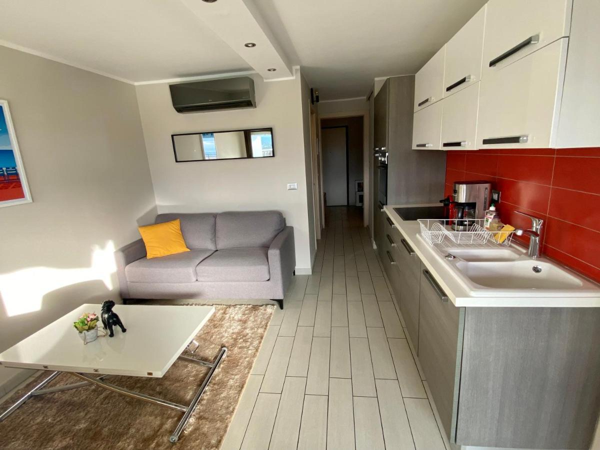 Apartment Superbe 2 Pieces Terrasse / Piscine / Vue / Parking