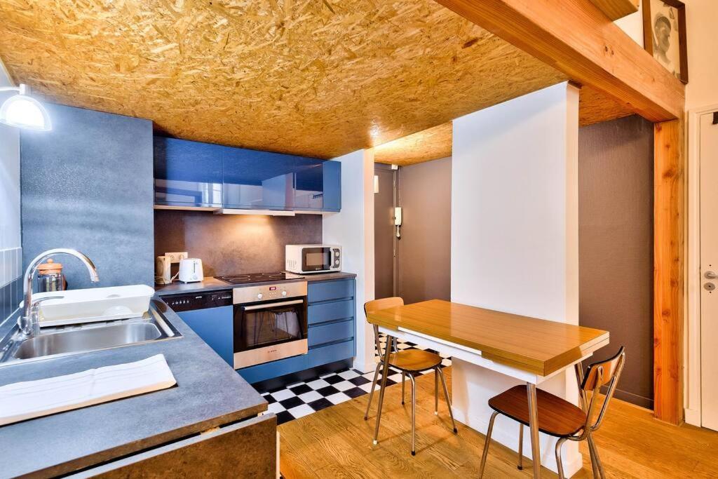 Apartment Studio Avec Mezzanine Au Coeur De La Vieille
