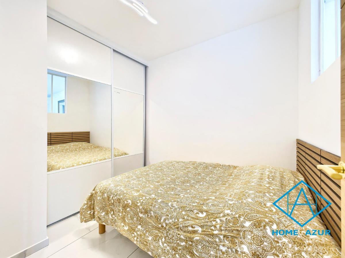 Royal Lux Spacious Seaside Pool * Nice