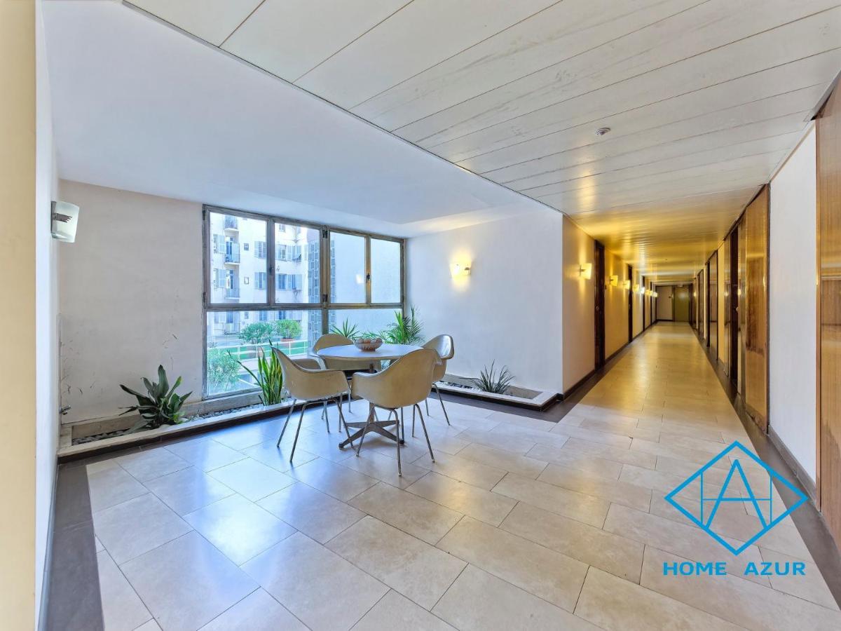 Royal Lux Spacious Seaside Pool Apartment *