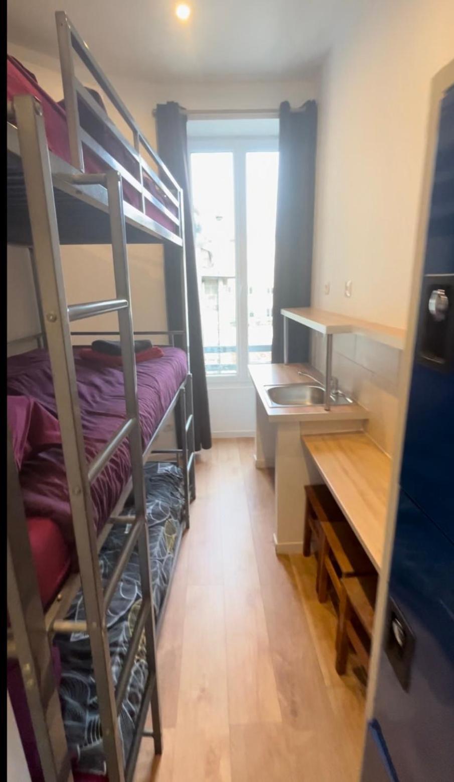 Hostel Lyonnais