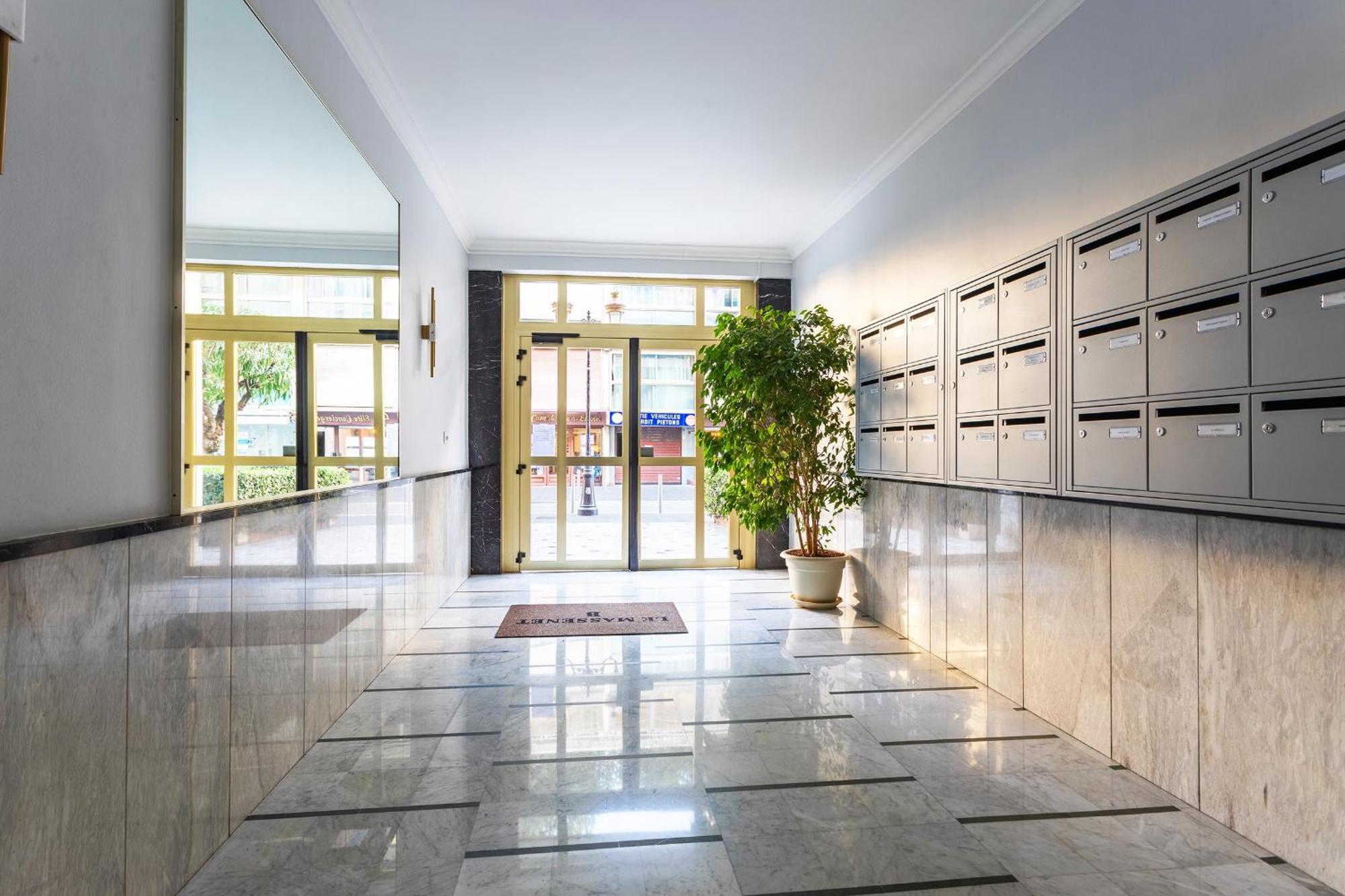 Le France-massenet Ap3015 By Riviera Homes