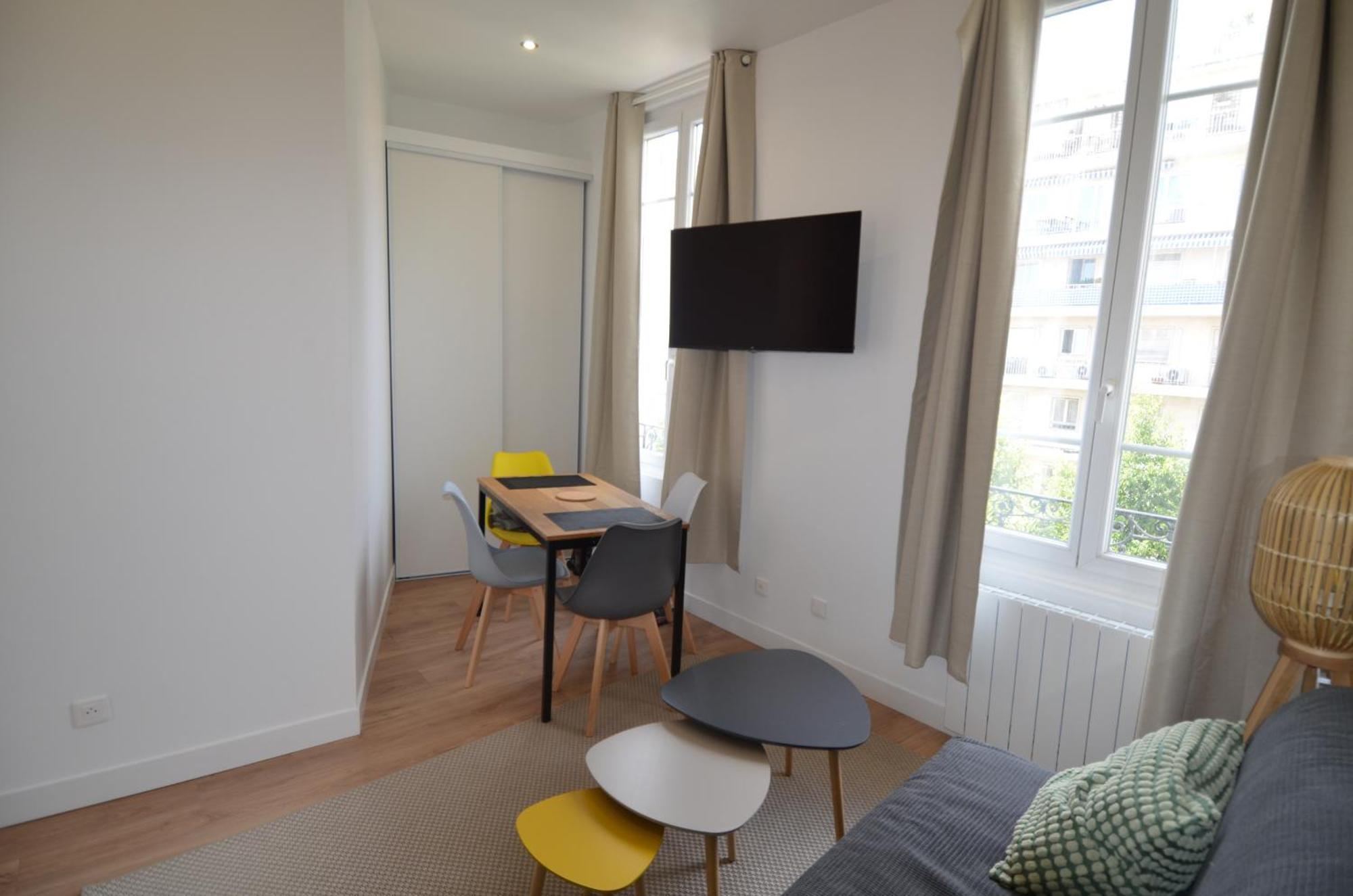 Apartment Californie - Superbe Proche Mer, Aeroport Et Tramway Nice