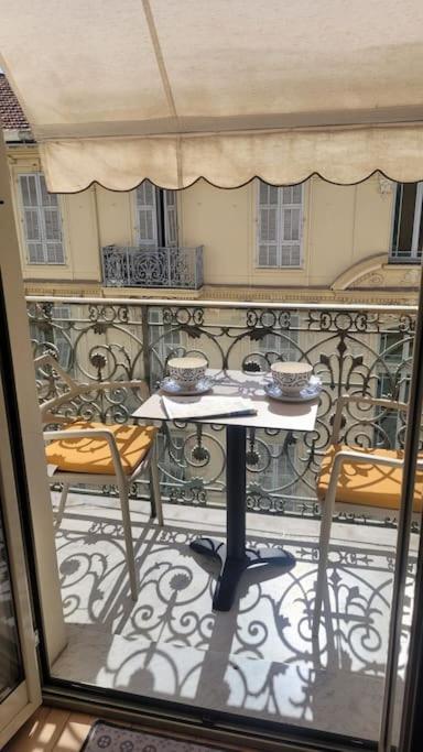 Apartment From 1882, Romantic Flat, In The Golden Square Nice