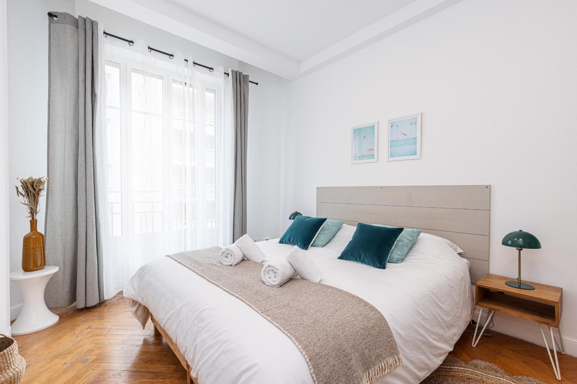 Cosy 1 Bdr Near Garibaldi Square Apartment *