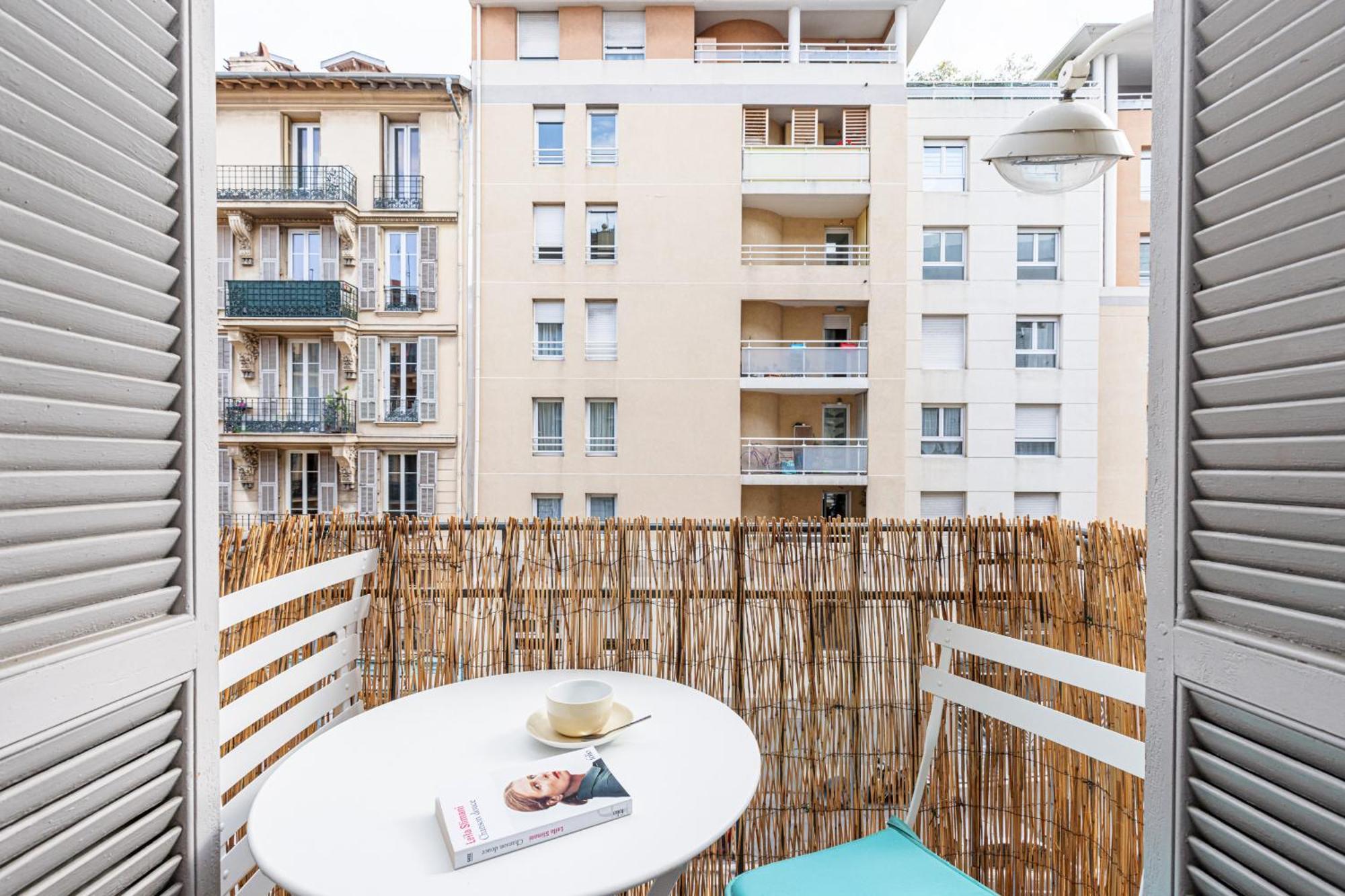 Cosy 1 Bdr Near Garibaldi Square