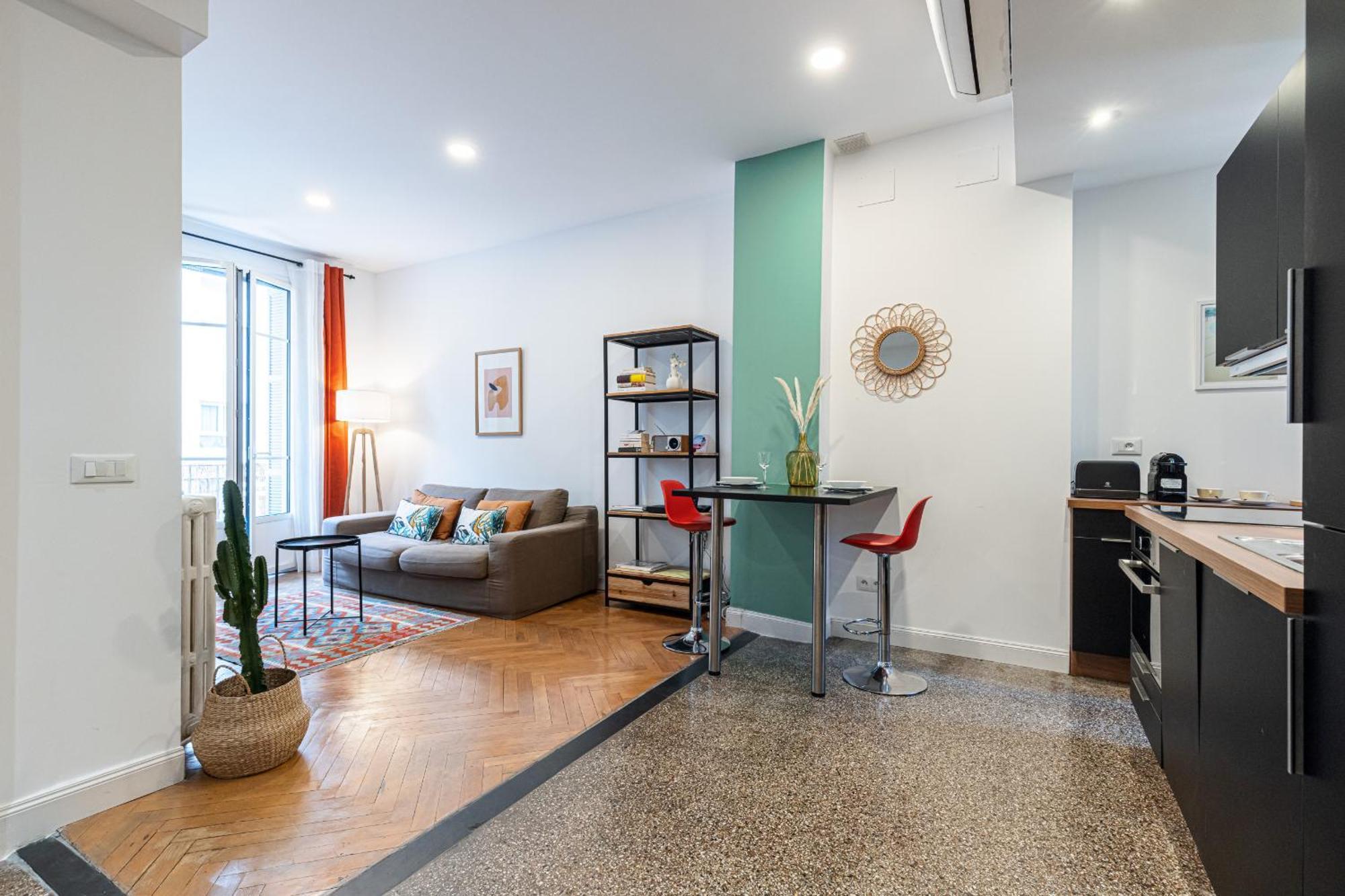 Cosy 1 Bdr Near Garibaldi Square