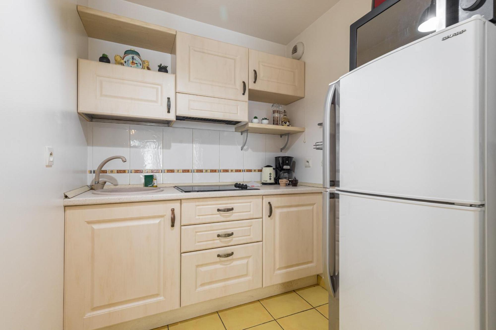1 Bedroom Downtown Carre D'or With Garage Apartment *