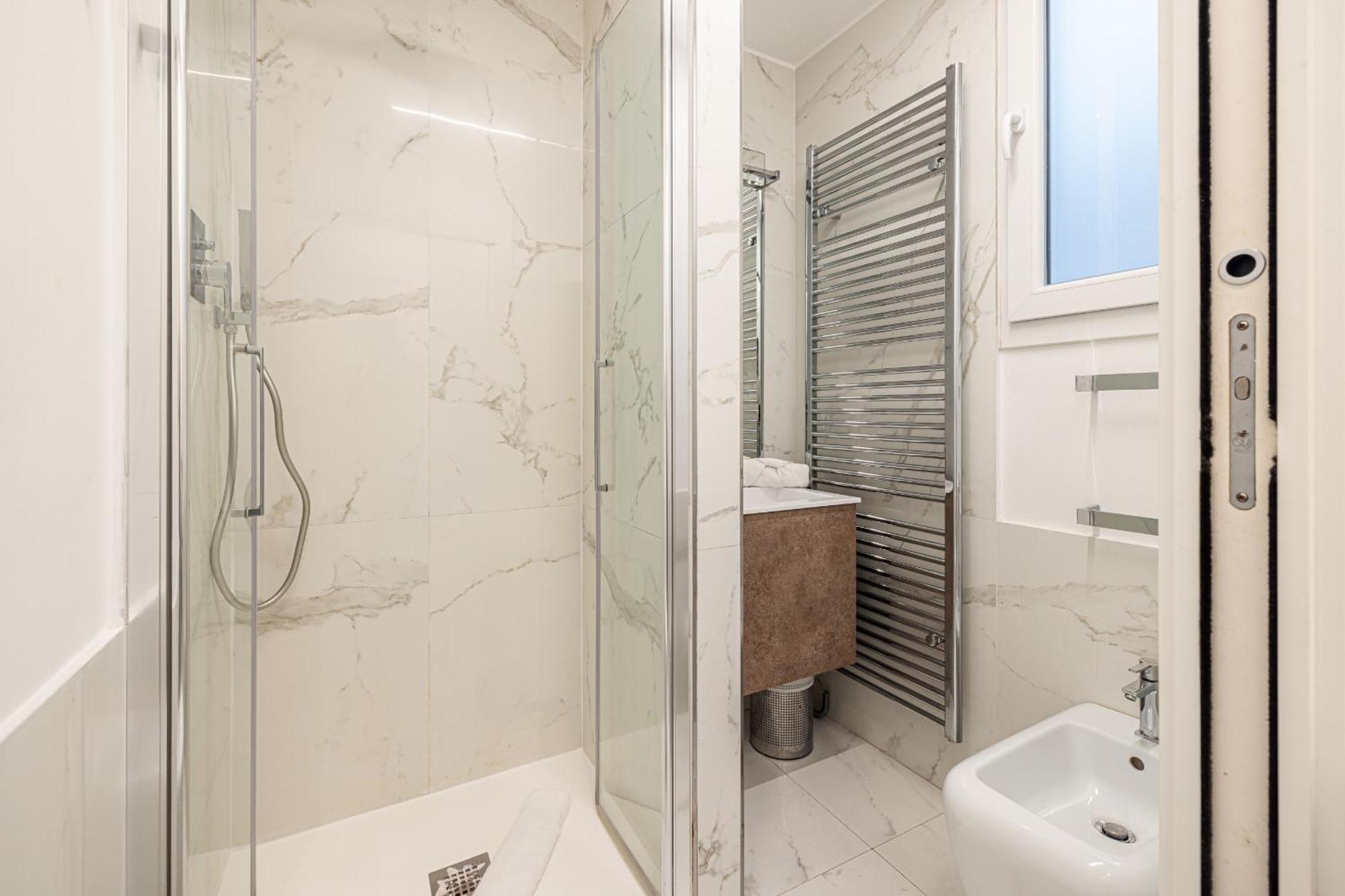 Sea View - 2 Bdr Promenade Des *