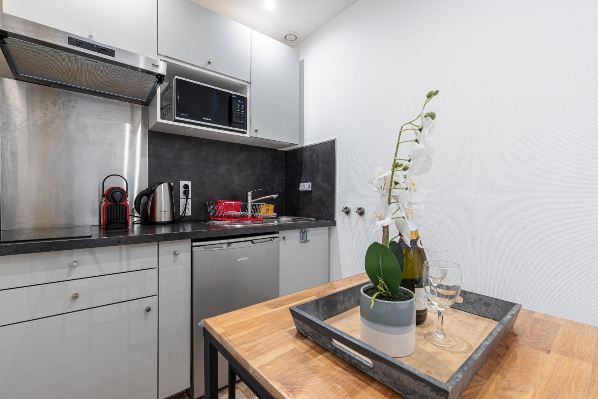Apartment 1 Bdr Large Terrace *