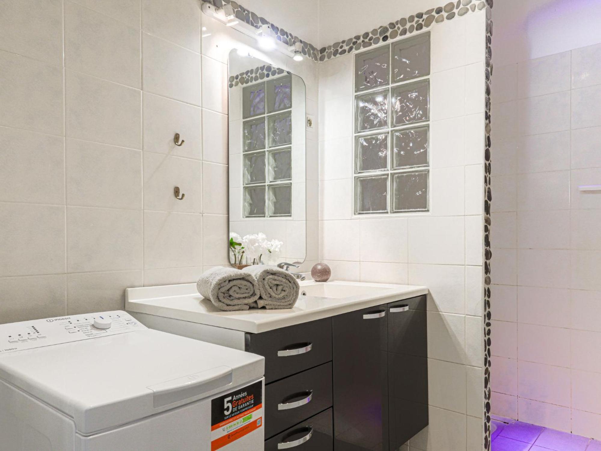 Les Yuccas Promenade Des By Interhome * Nice