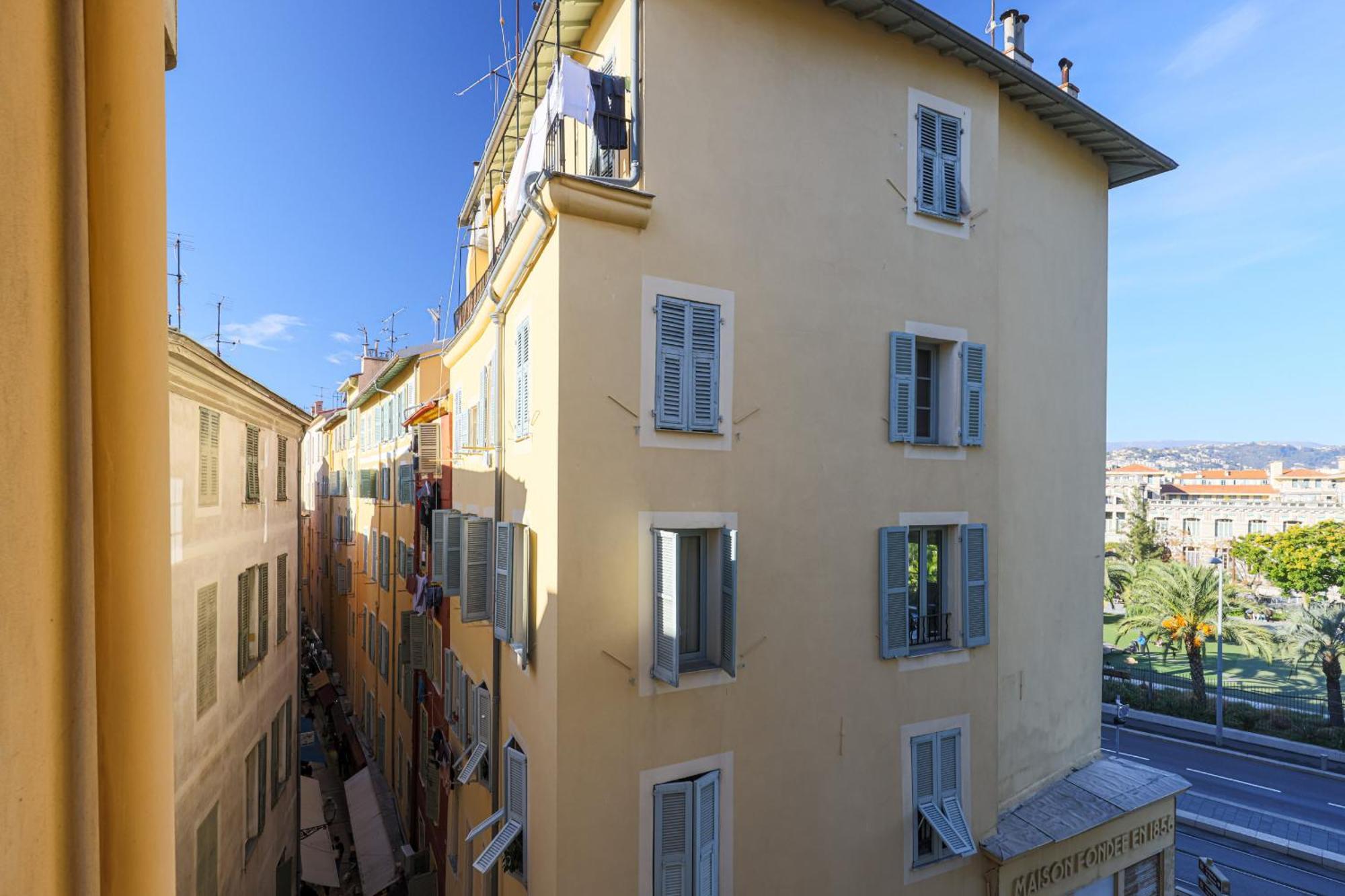Large 3 Bdr Old Town - Ac