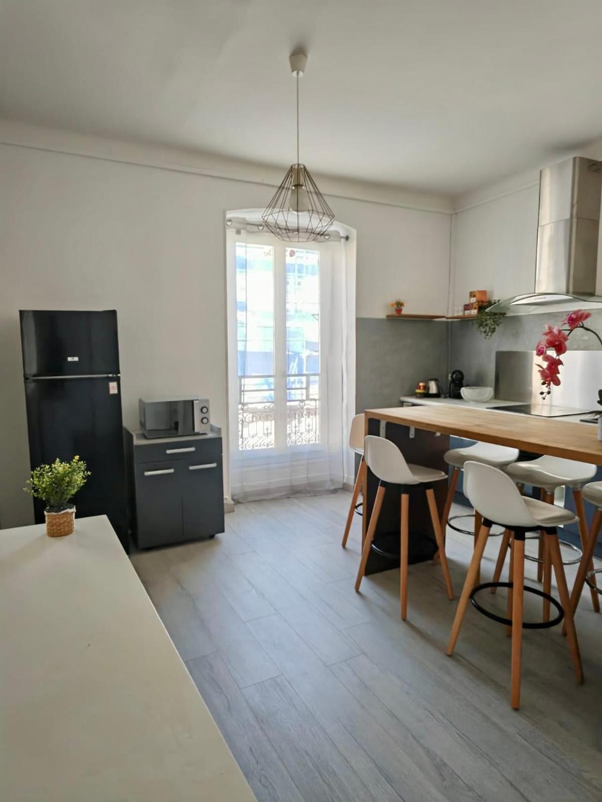 11 Trachel - T2 Spacieux A Proximite De Gare Thiers Apartment