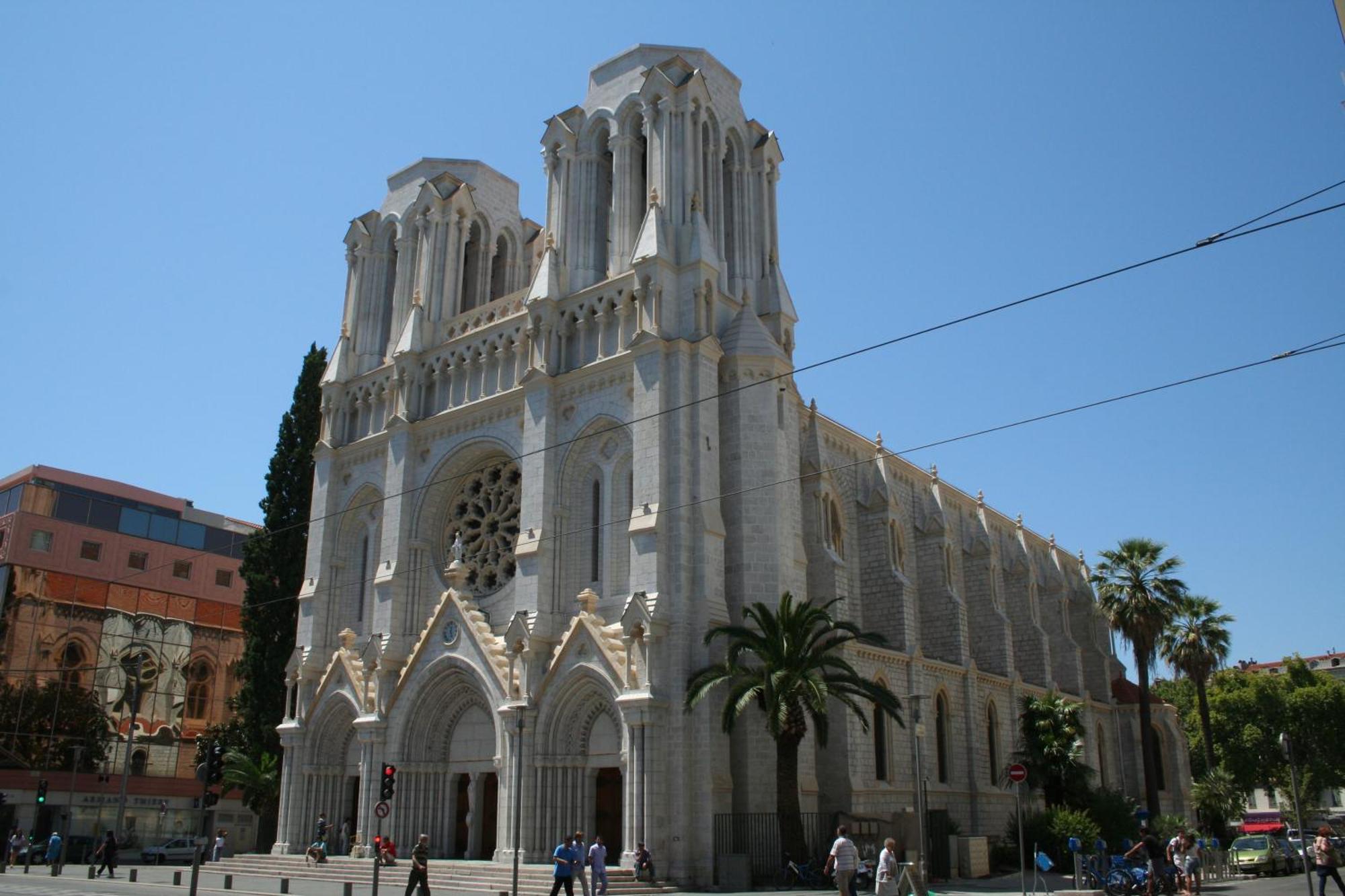 Renting - Paganini - New Lovely Cosy Flat In Heart Of *