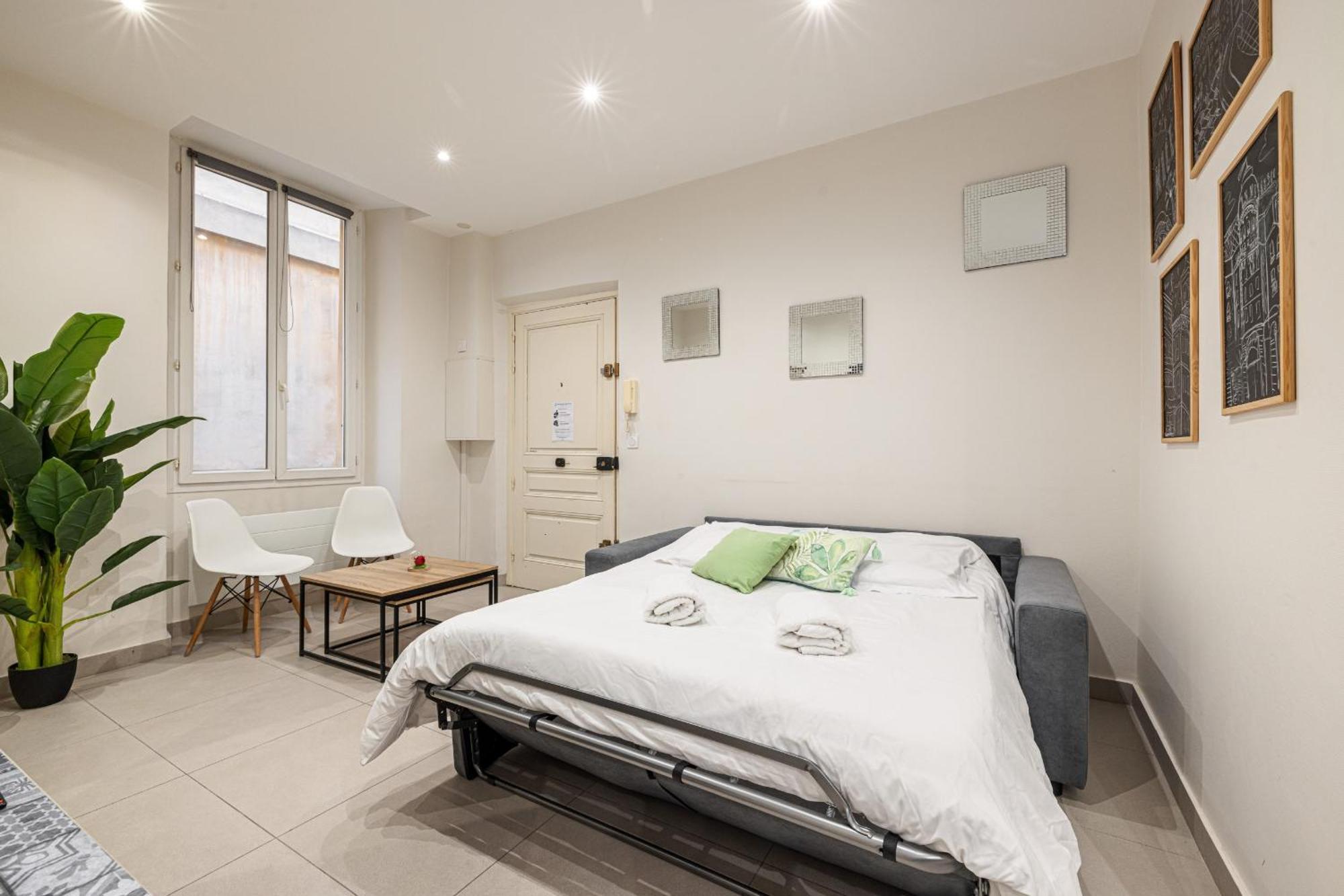 Charming 1 Bdr Old Town Nice
