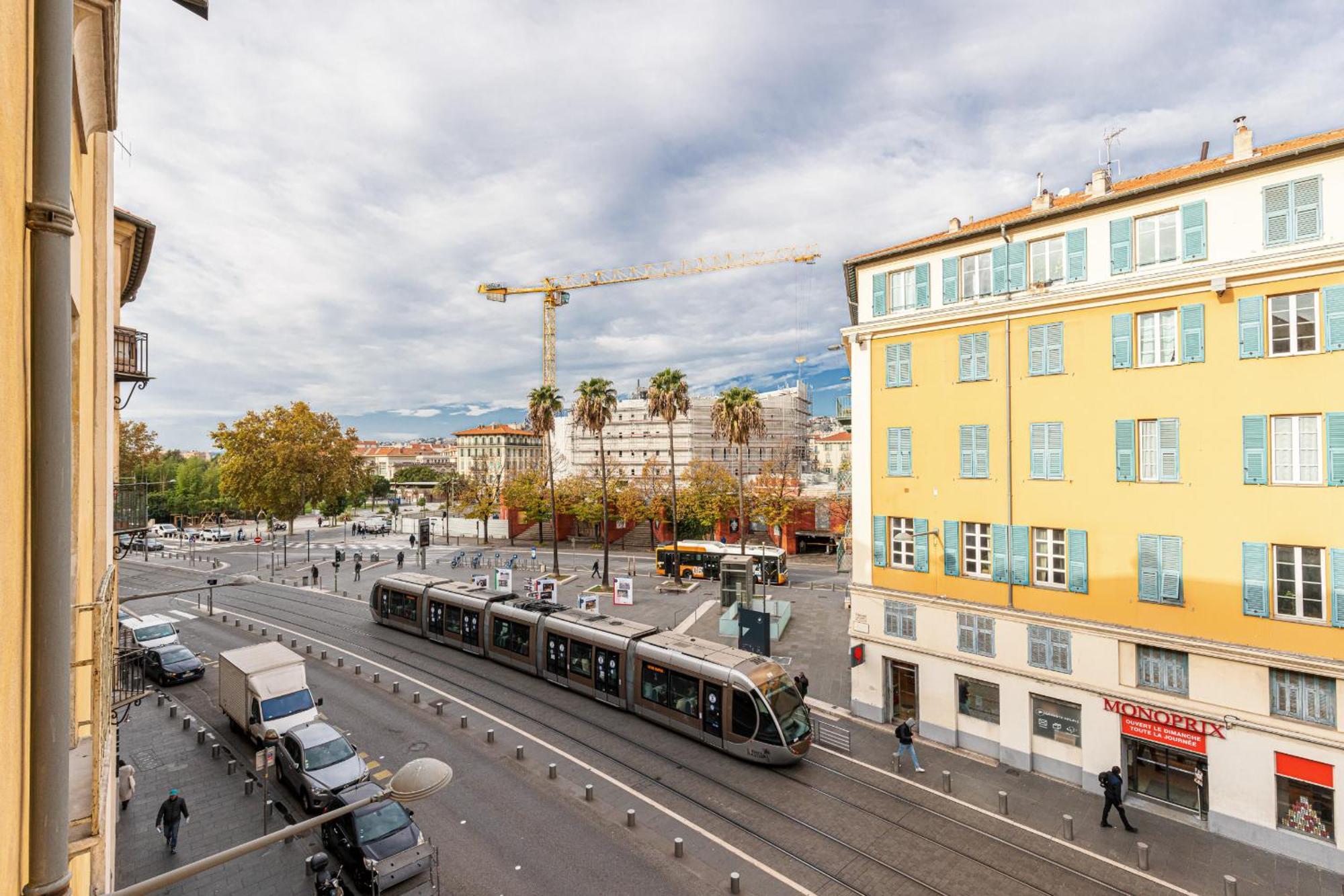 Garibaldi Square - Cosy 1bdr In The Old Town
