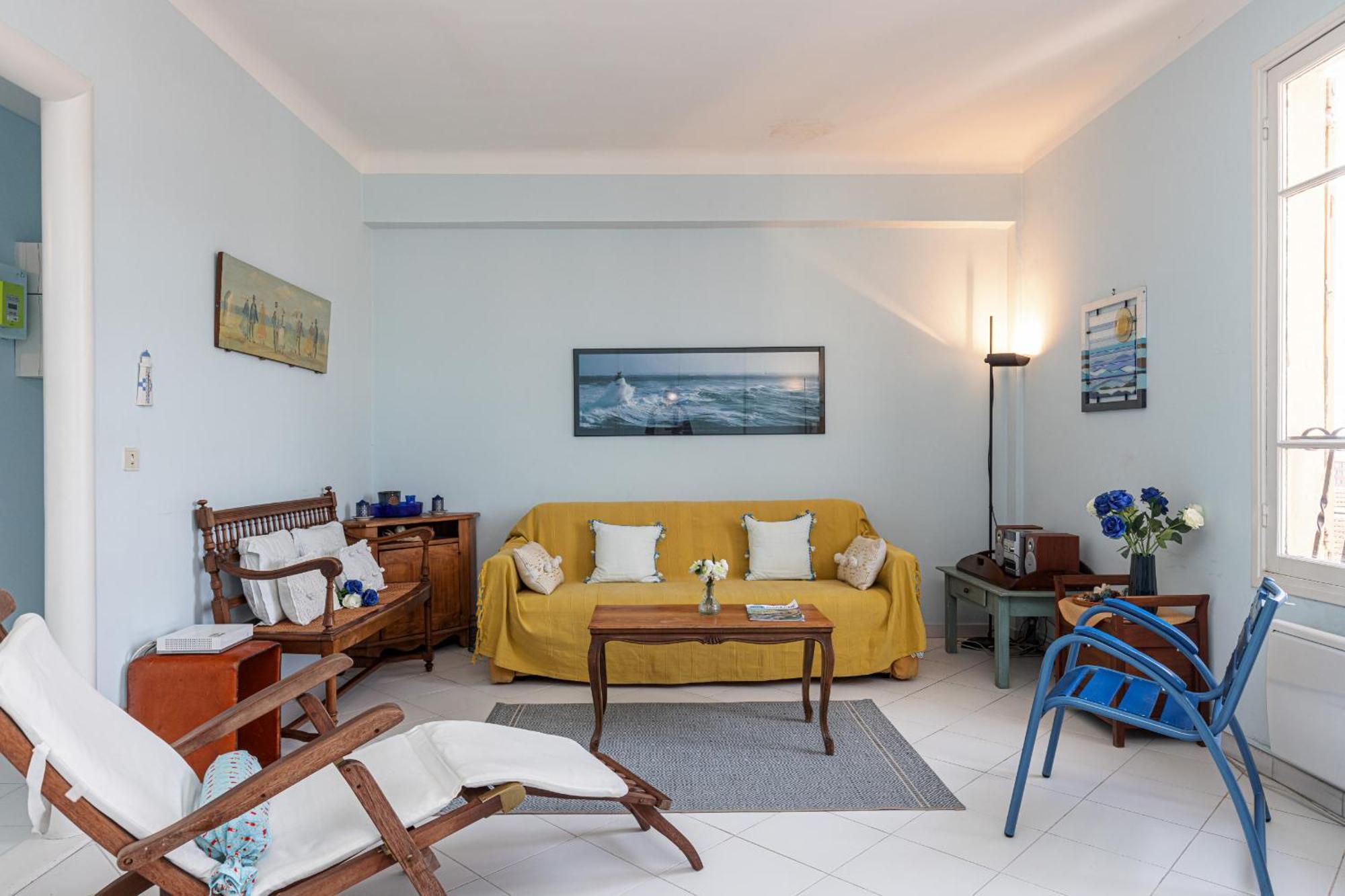 Extraordinary View On Port And Castle Hill - 1 Bdr & Parking Apartamento Nice