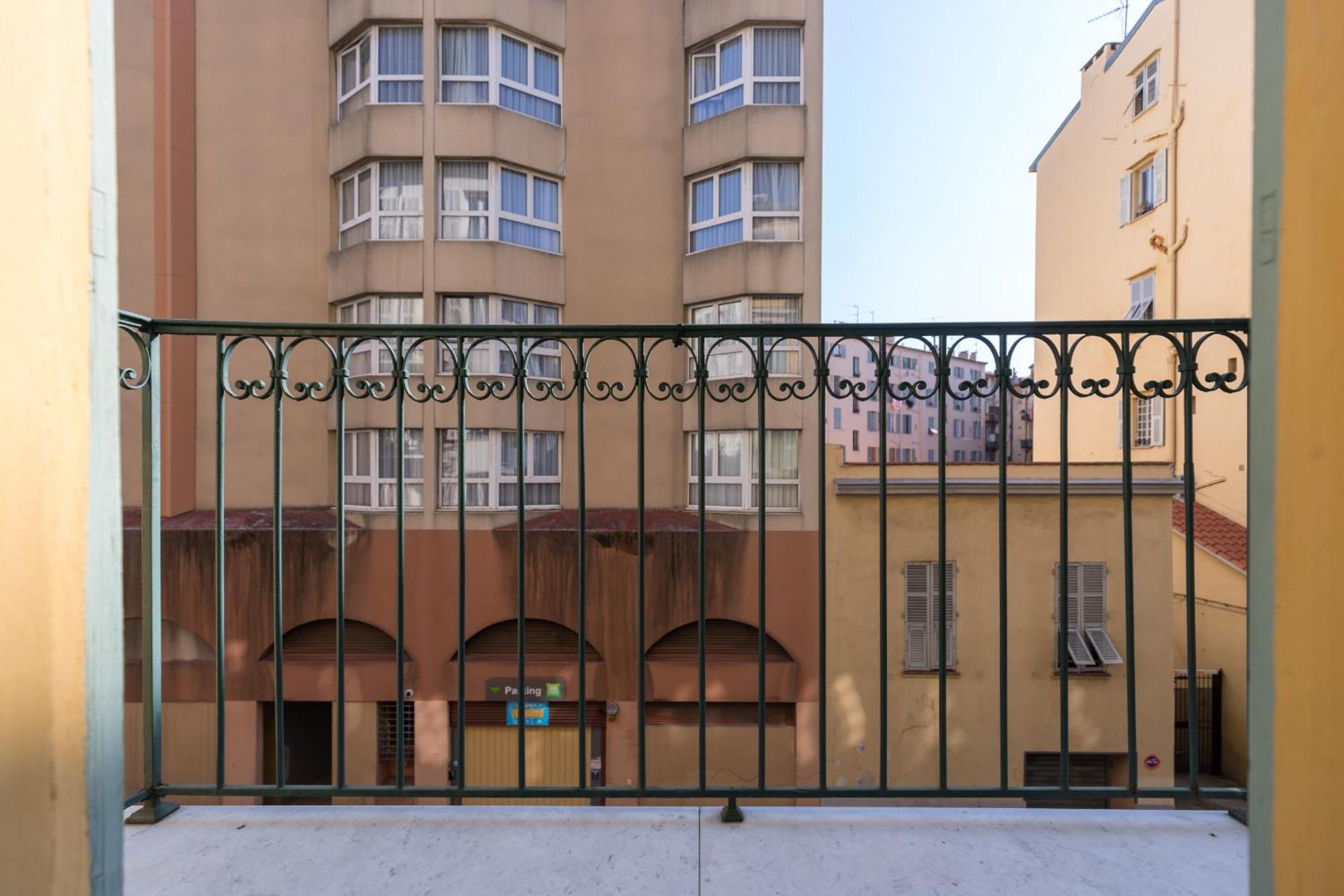 Brand New 1 Bdr Place Du Pin Apartment Nice