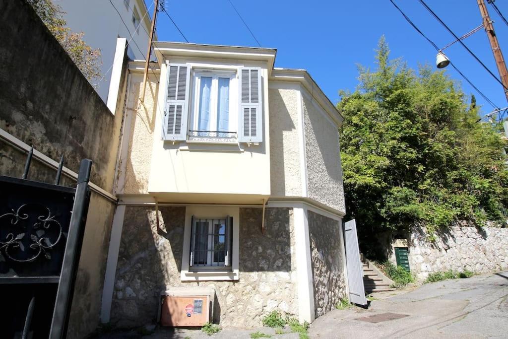 Au Calme Proche Liberation *