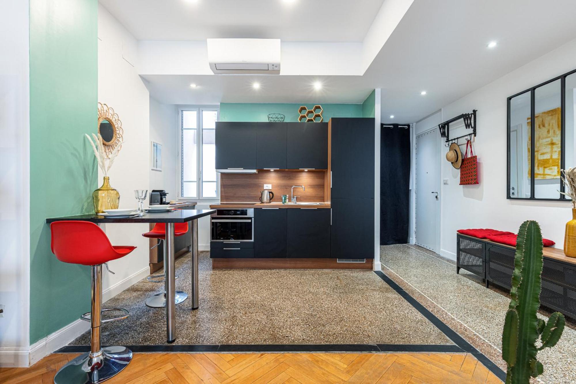 Apartment Cosy 1 Bdr Near Garibaldi Square *