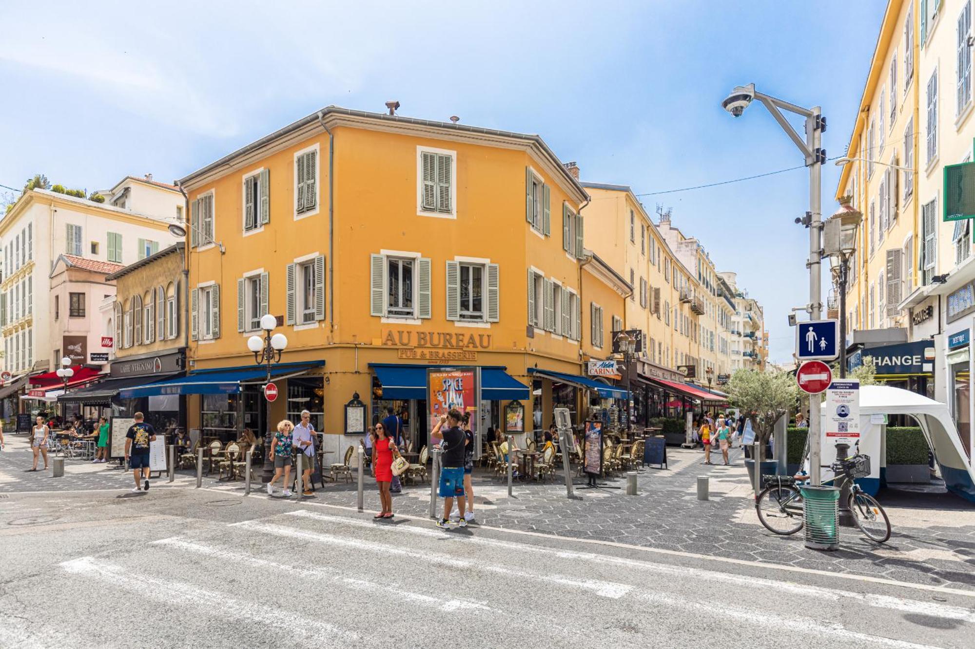 Ultra 2 Bdr - Rue De France