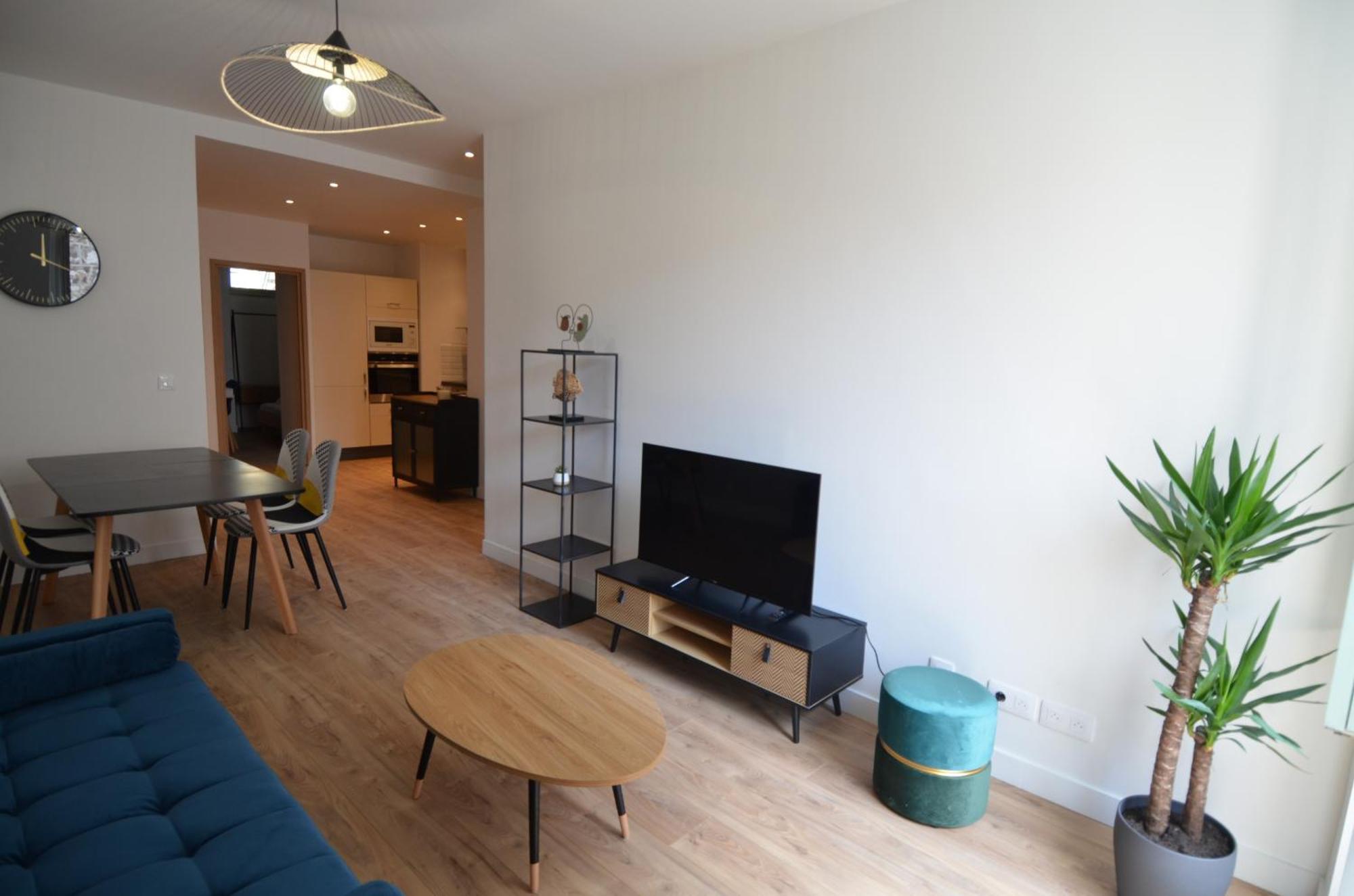 Napoleon - Superbe 2 Au Coeur Du Port De Nice