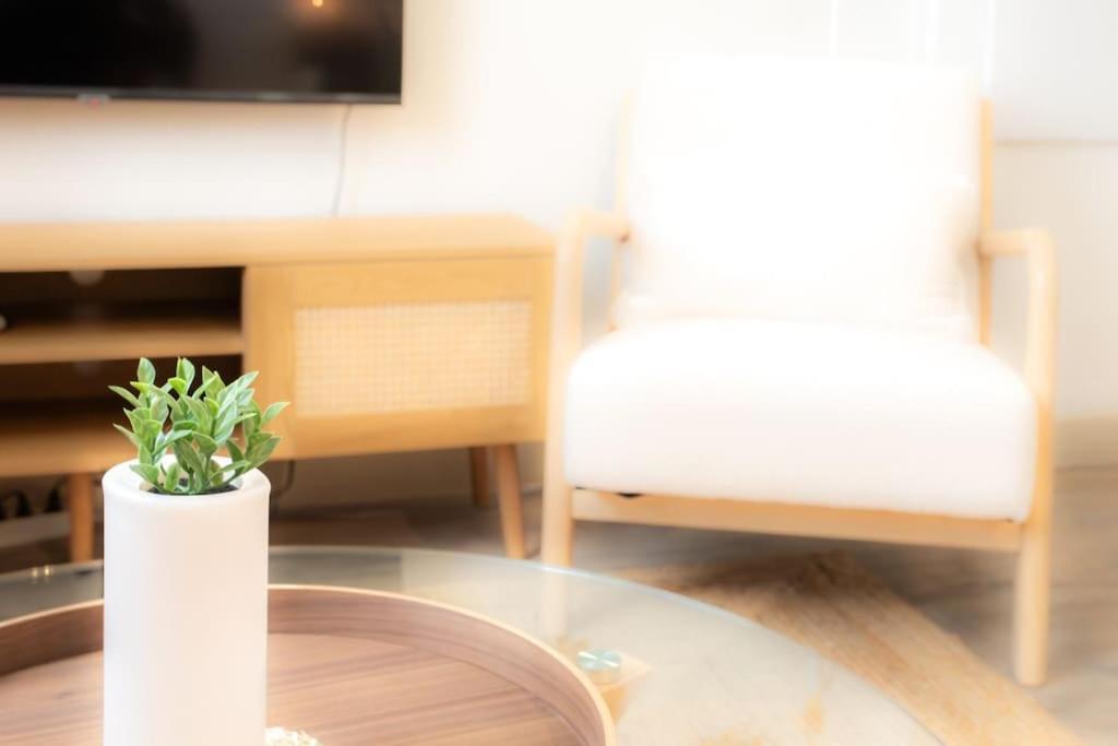 Apartment L46 2p Port, 2min Du Cap Et 5 Du Port/ Clim & Wifi Nice