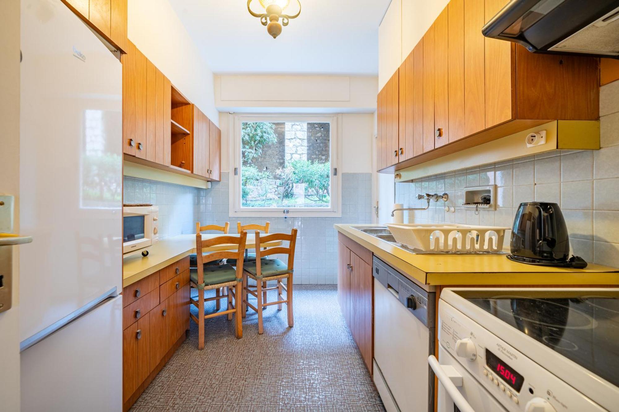 Grand 3 Pieces Calme - - Garage Apartment Nice