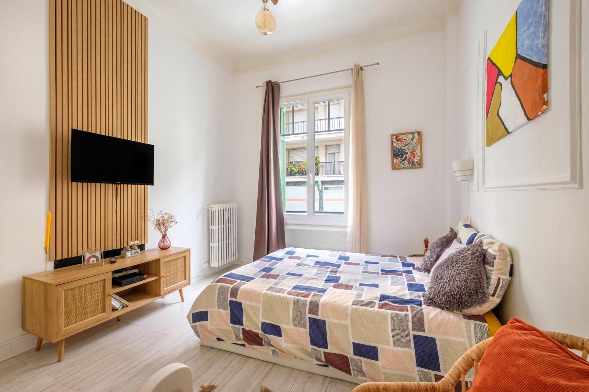 Palais De La Paix * Nice