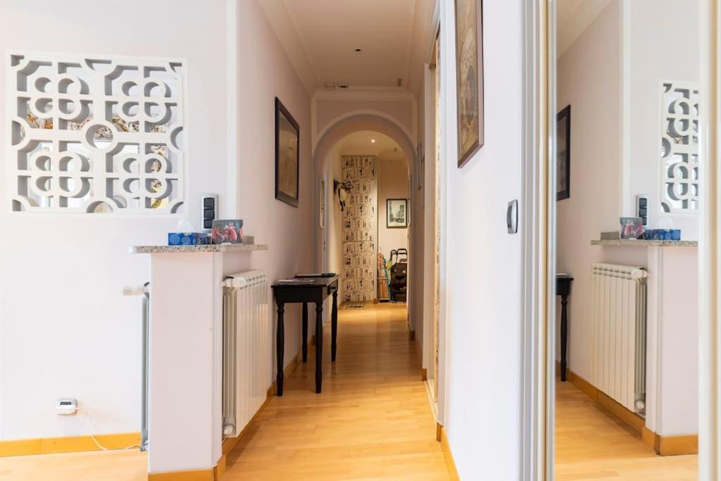From 1882, Romantic Flat, In The Golden Square Apartment