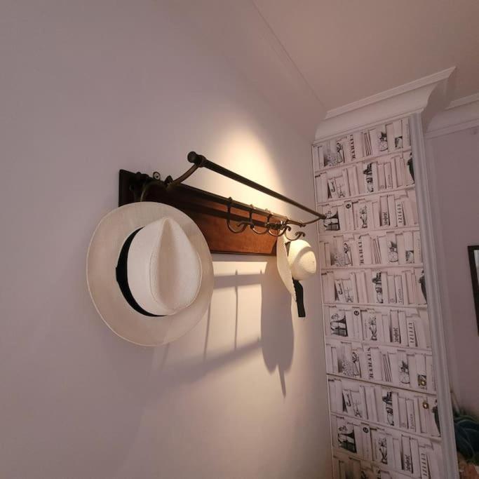From 1882, Romantic Flat, In The Golden Square * Nice