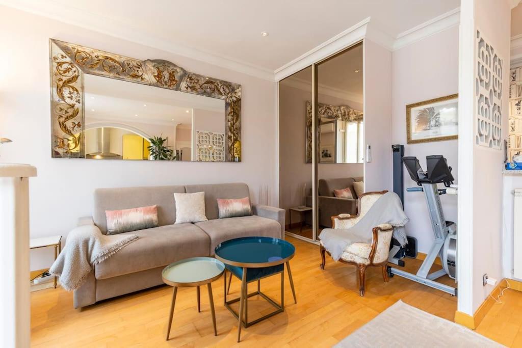 From 1882, Romantic Flat, In The Golden Square